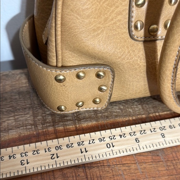 Tommy Hilfiger Y2K Tan Purse - Picture 8 of 9